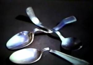 Demonstration of spoon bending through the use of spirit power (technically Materialkinesis) by Billy on 31st December 1977.