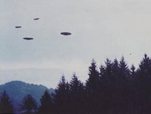 Demonstration flight of four Plejaren aircraft, two explorer class beamships and two smaller reconnaissance devices at Jakobsberg-Allenberg, Switzerland, 27th February 1975.[6]