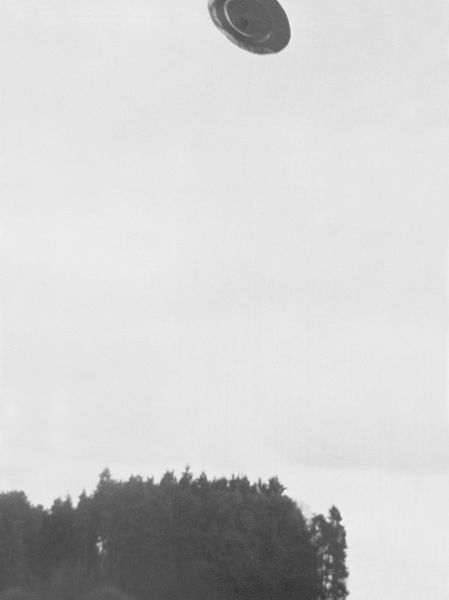 File:Semjase's Beamship-Image1.jpg