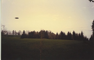 Demonstration flight conducted by Semjase's beamship at Ober-Sadelegg, of Zürich, Switzerland on 8th Marc